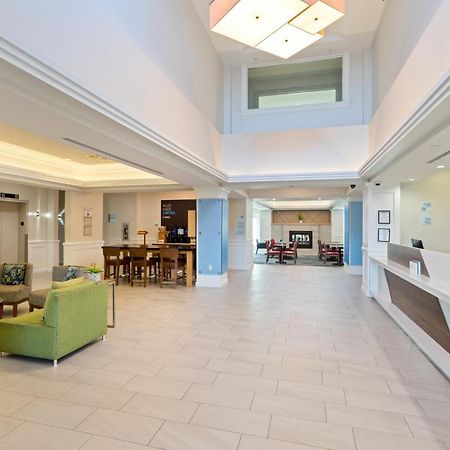Holiday Inn Express Hauppauge-Long Island By Ihg Exterior photo