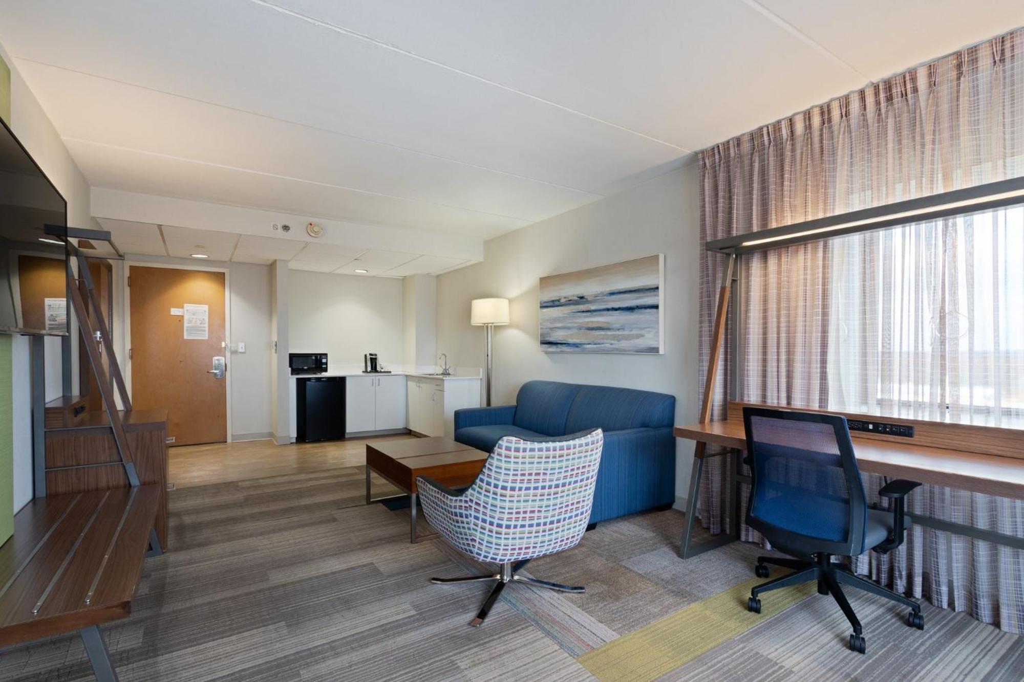 Holiday Inn Express Hauppauge-Long Island By Ihg Exterior photo